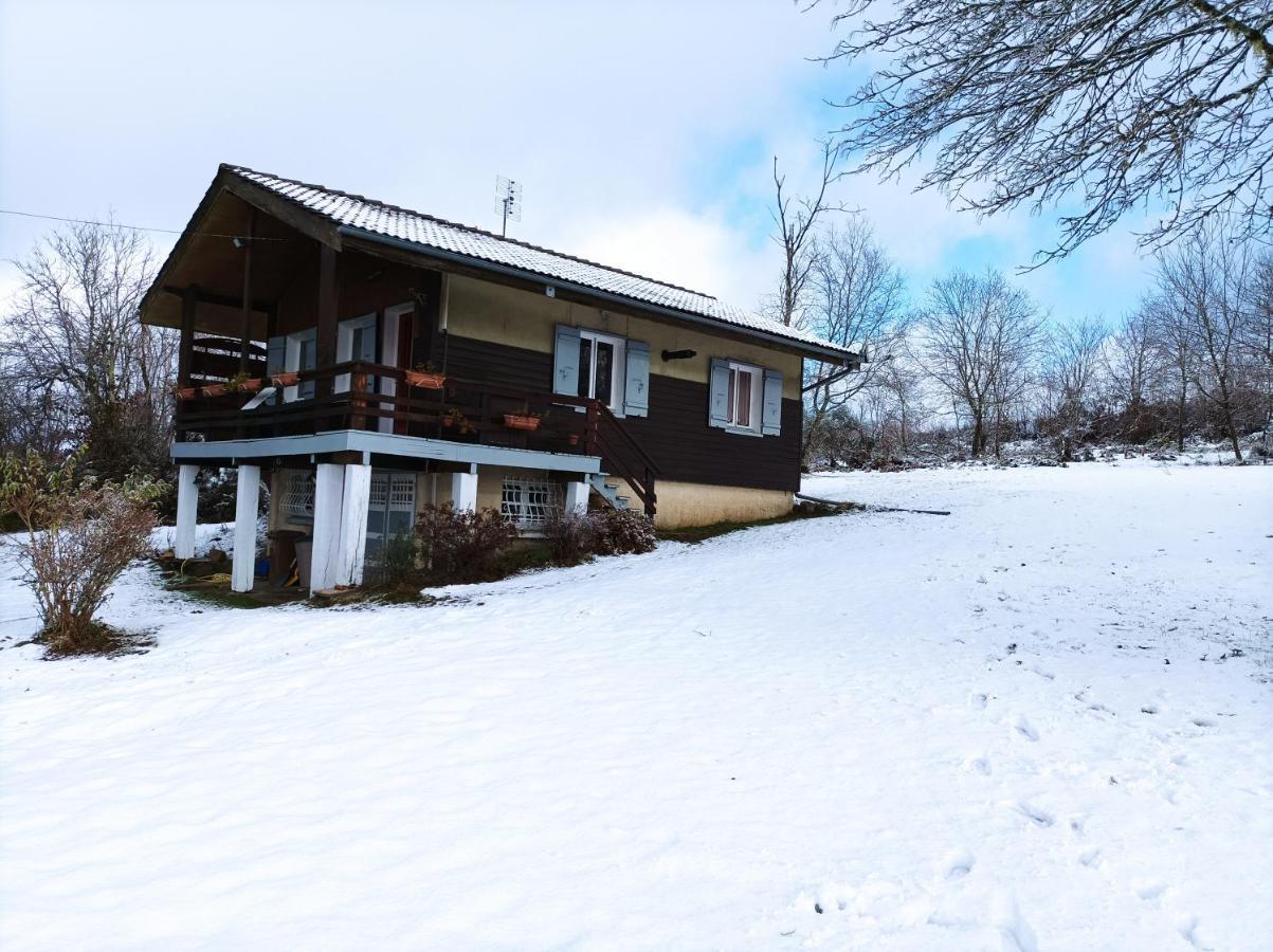 Chalet Deux Chambres Au Calme Saint-Brisson Exteriör bild