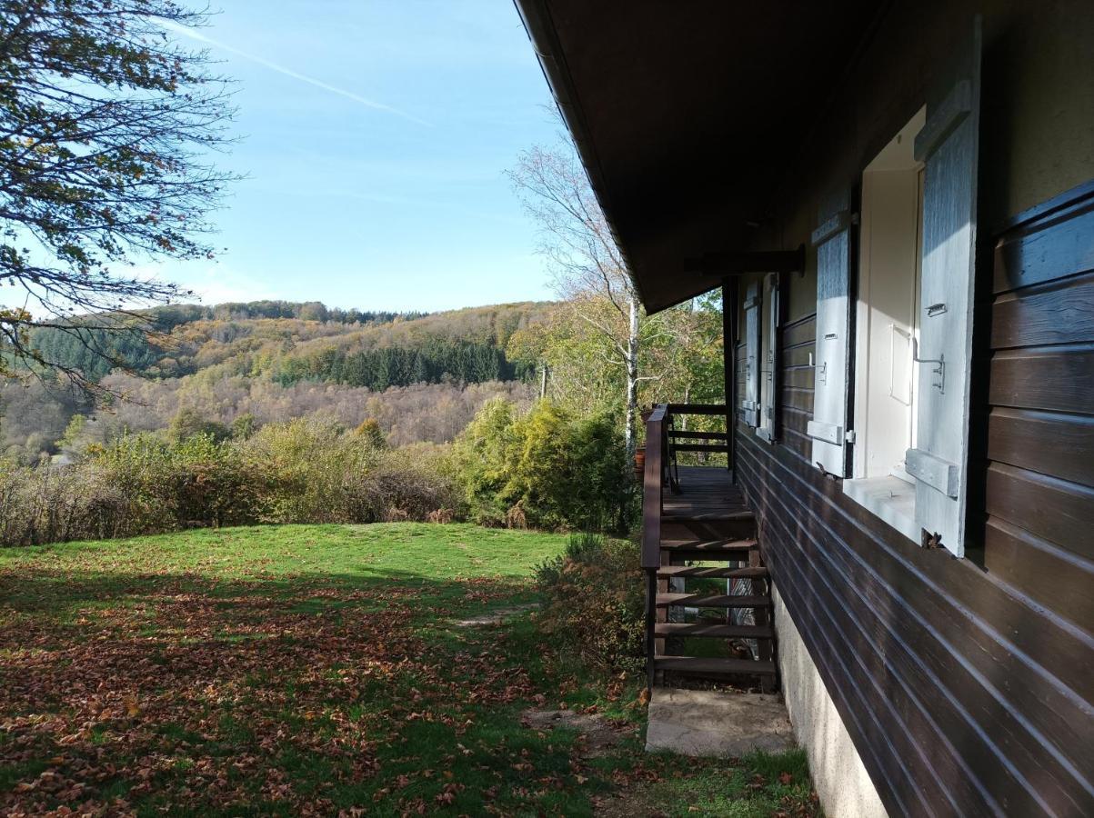 Chalet Deux Chambres Au Calme Saint-Brisson Exteriör bild